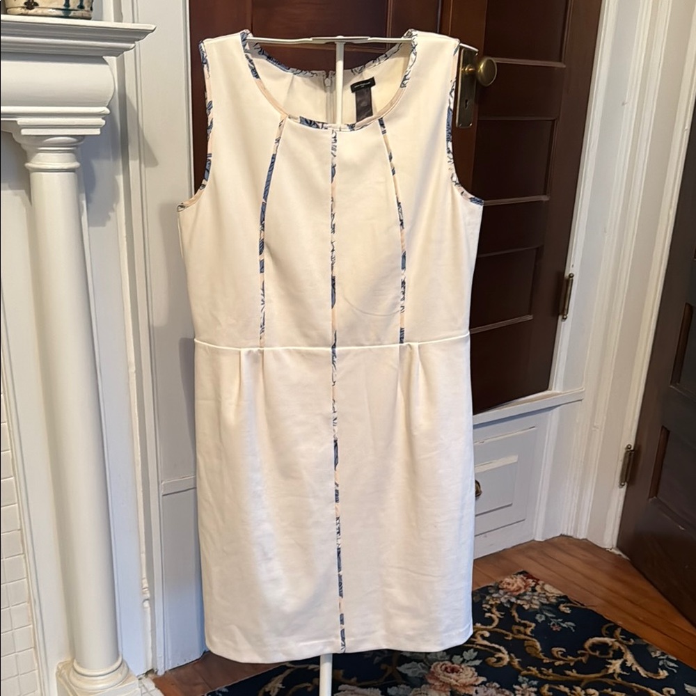 Ann Taylor  Dress in Classic ivory w/ floral patterned piping. Worn about‎ 4x